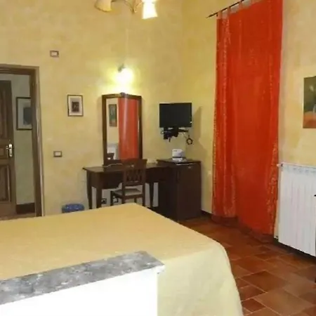 Montereale Hotel *